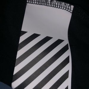 “Floating Skulls” OFF-White shirt